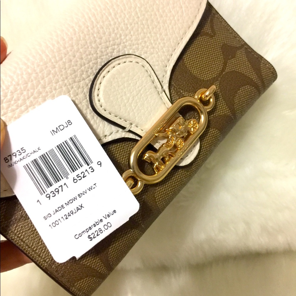 Coach Jade Medium Envelope Wallet - Picture 11 of 13